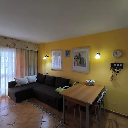 Apartment Fanabe *